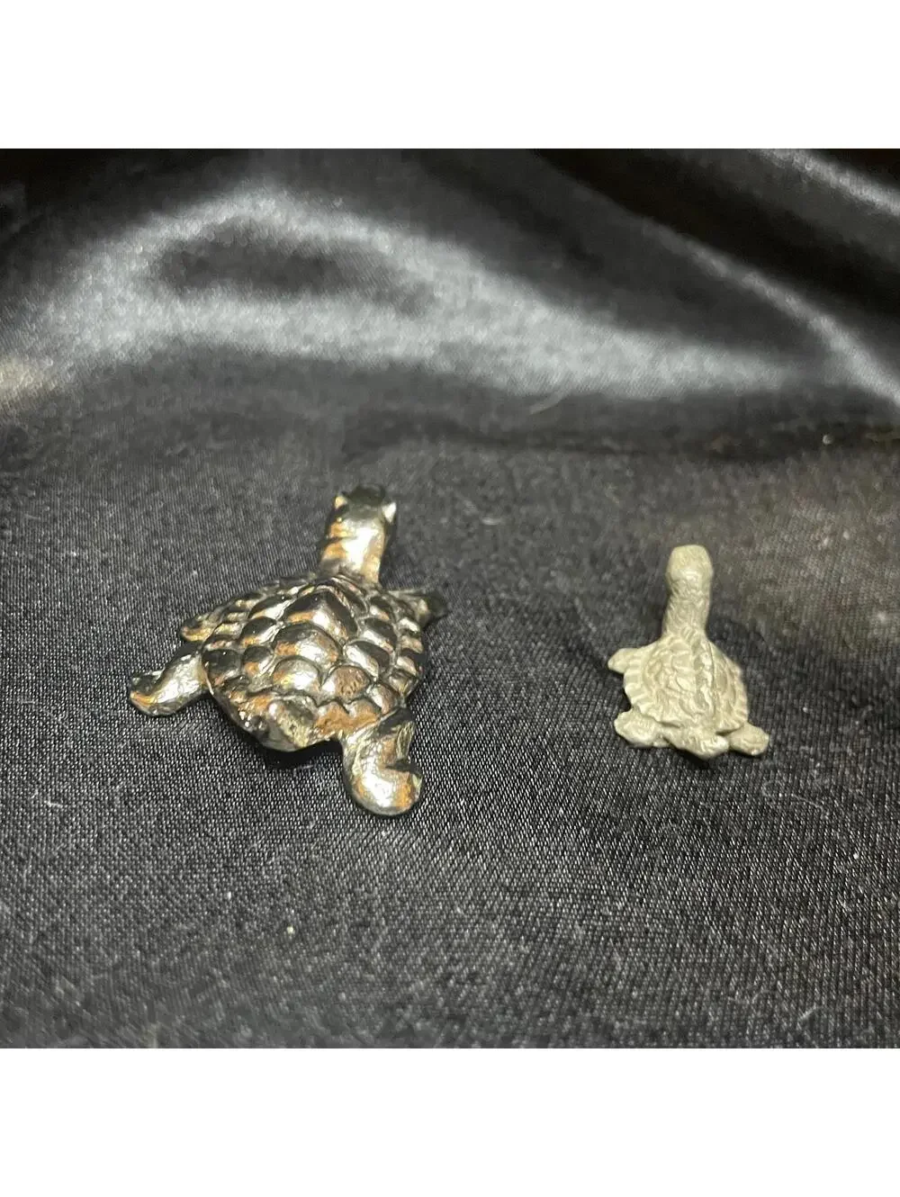 Pewter turtle pair
